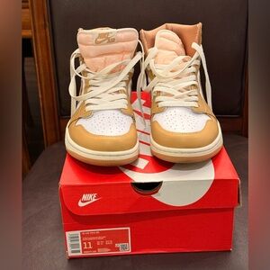 Nike Air Max 90 in Summit White and Black